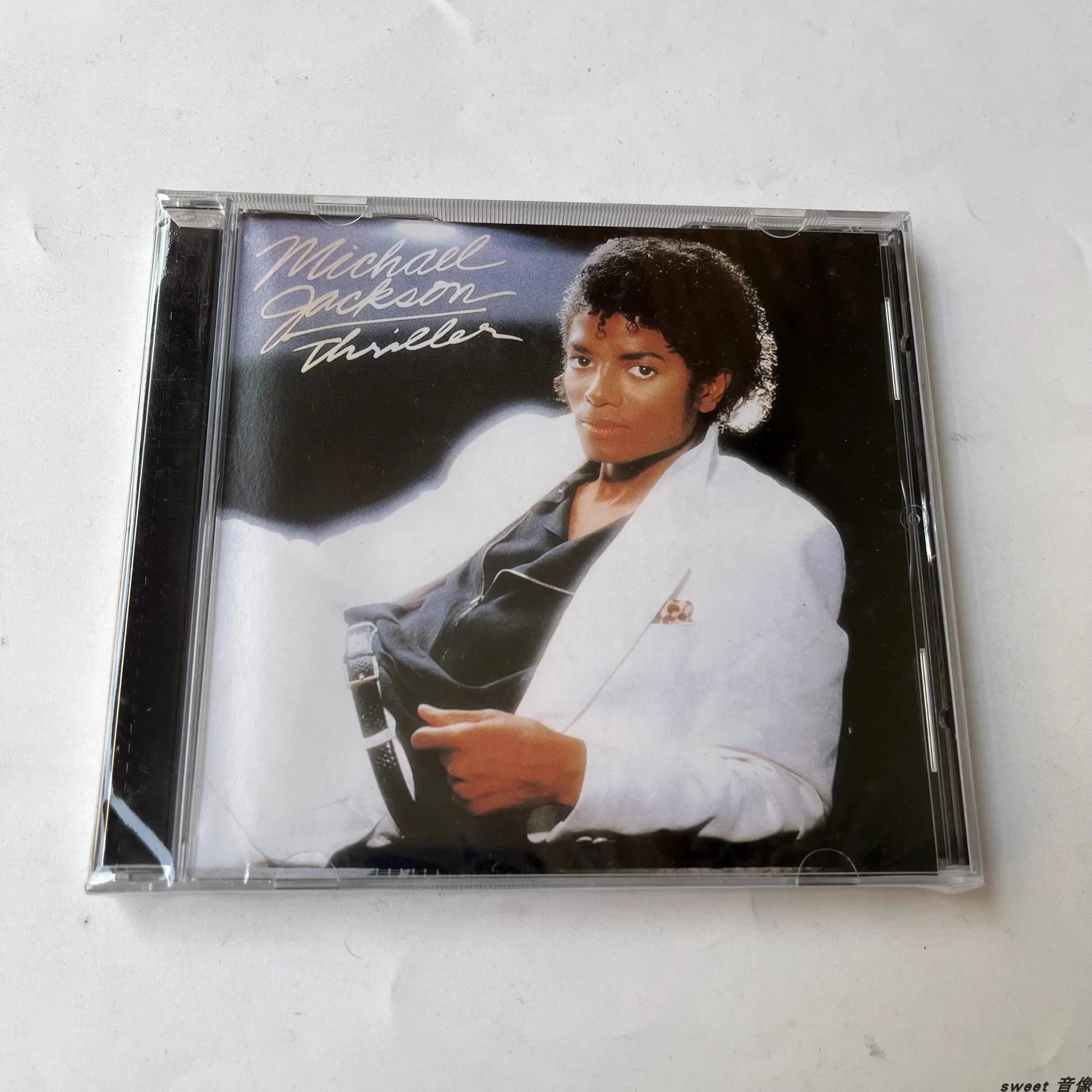 King of pop MJ Michael Jackson Music CD Thriller Album Compact Disc Cosplay Walkman Car Soundtracks Box Party Music Collection Music cb5feb1b7314637725a2e7: Music CD